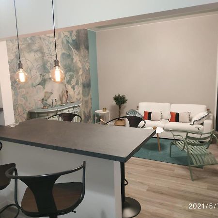 Aurora Flowers - Two Rooms And Free Parking Near Center And Train Station Modena Exteriér fotografie