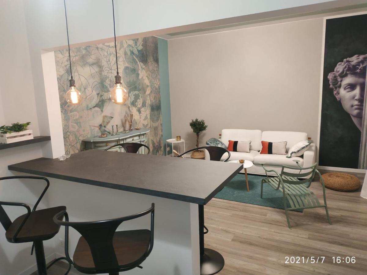 Aurora Flowers - Two Rooms And Free Parking Near Center And Train Station Modena Exteriér fotografie