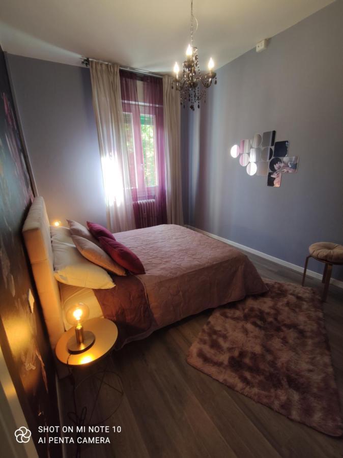 Aurora Flowers - Two Rooms And Free Parking Near Center And Train Station Modena Exteriér fotografie