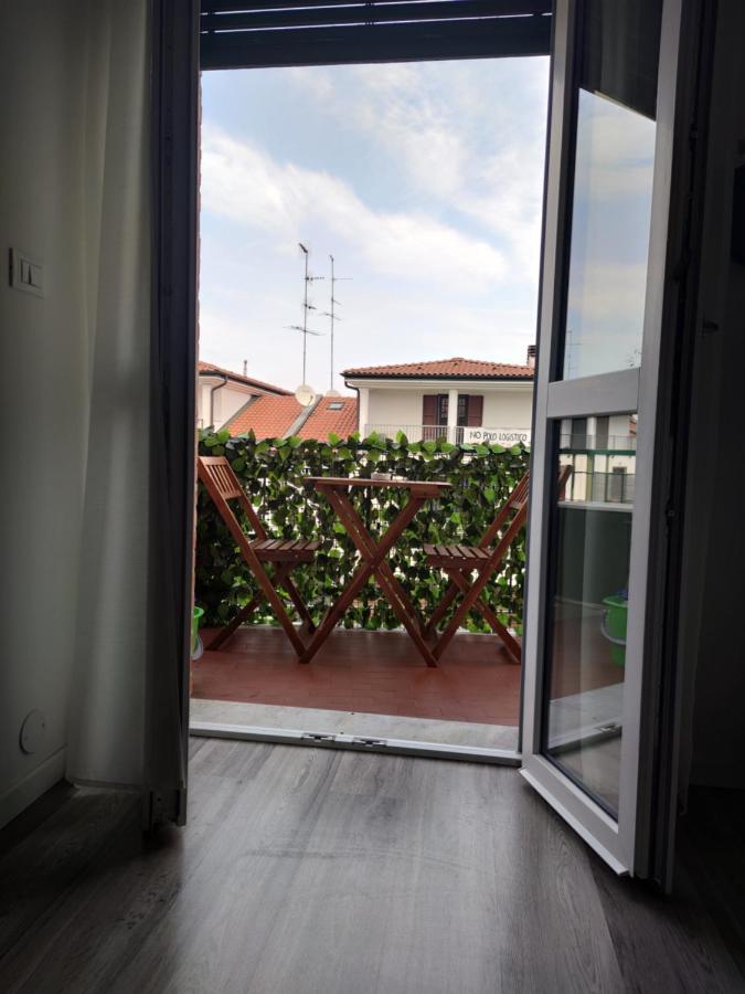 Aurora Flowers - Two Rooms And Free Parking Near Center And Train Station Modena Exteriér fotografie
