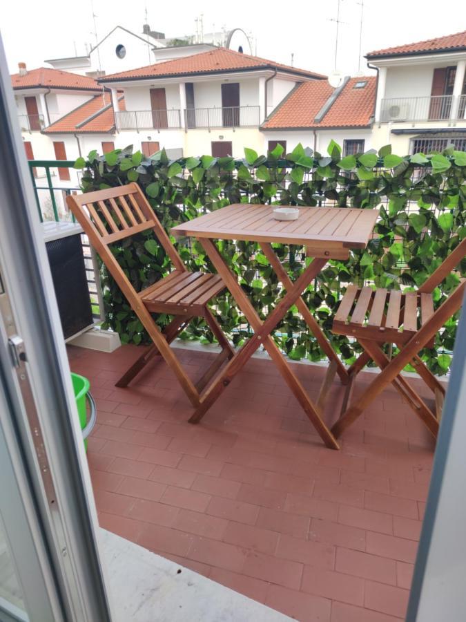 Aurora Flowers - Two Rooms And Free Parking Near Center And Train Station Modena Exteriér fotografie